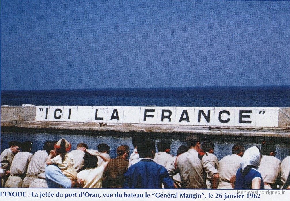 Ici la France le quai du port.jpg - Exode d'Algérie 1962.